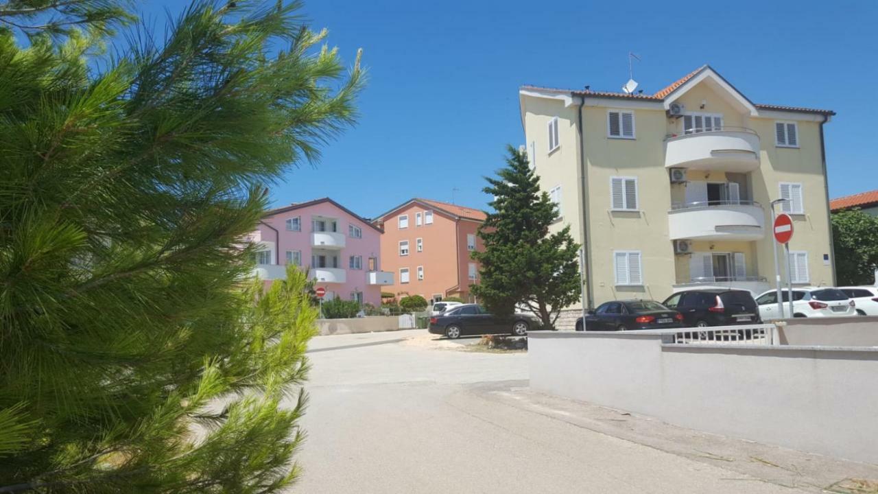 Zagi Apartman Povljana Kültér fotó