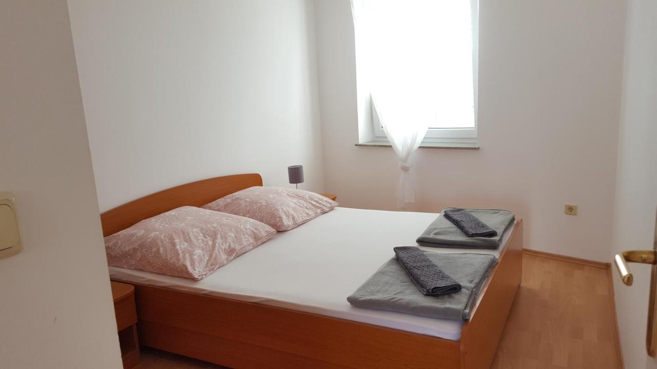 Zagi Apartman Povljana Kültér fotó